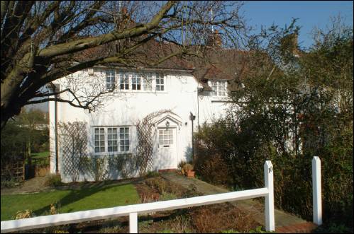 10 Chatham Close